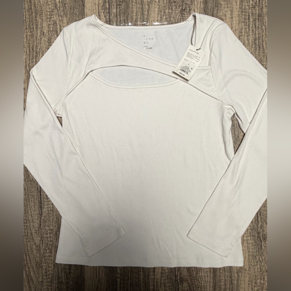 Target Cream Long Sleeve Women's Tee